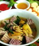 Canh gà nấu đậu trắng, khoai môn