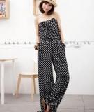 Cá tính với jumpsuit ống rộng