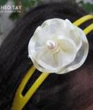 Làm hoa cài tóc cực đơn giản từ ruy băng