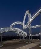 The large-scale sculpture "Tiger and Turtle - Magic Mountain" 