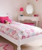 Phòng ngủ bé gái xinh xinh với gam hồng