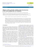 Inﬂuence of the austenitic stainless steel microstructure on the void swelling under ion irradiation